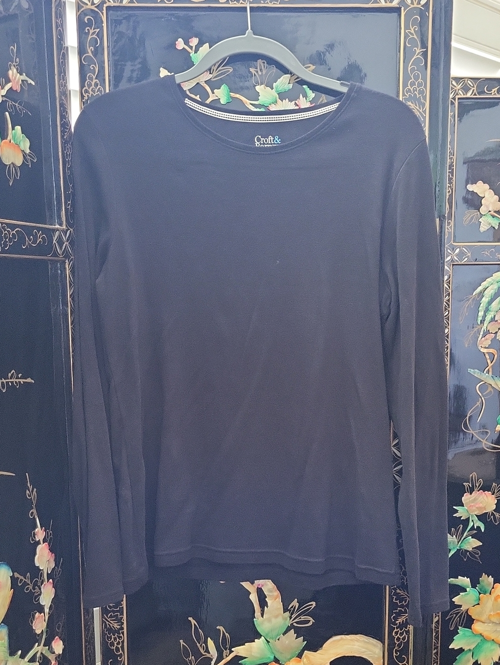 croft & barrow Black Long-Sleeve Crewneck Tee